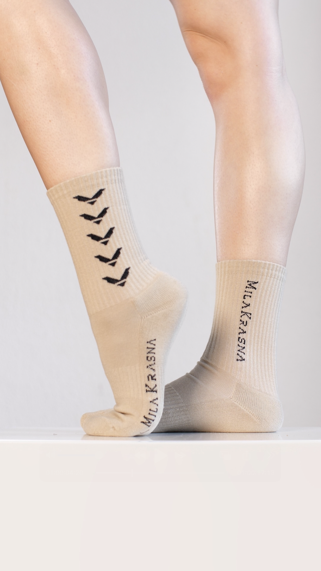 MilaKrasna_socks_nude_01